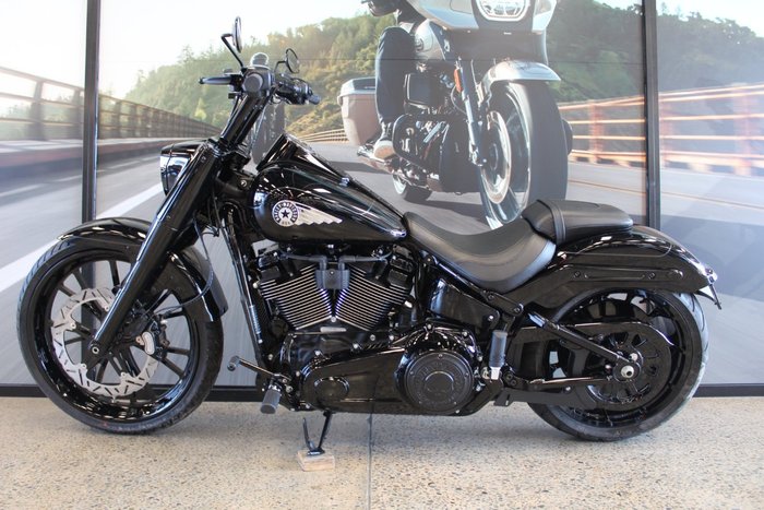 2025 Harley-davidson FLFB FAT BOY S (117) VIVID BLACK