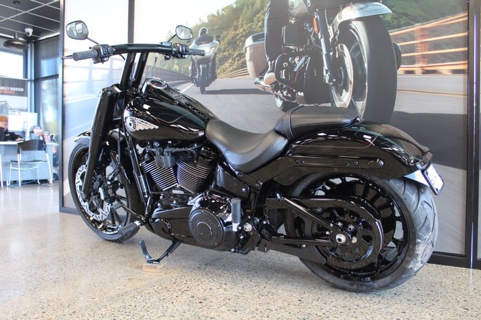 2025 Harley-davidson FLFB FAT BOY S (117) VIVID BLACK