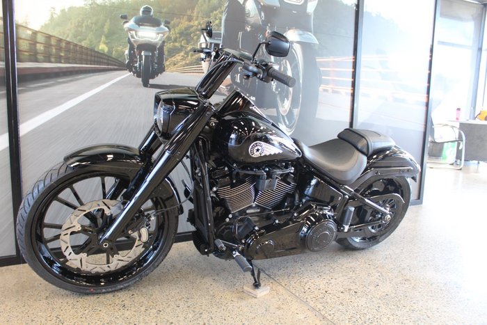 2025 Harley-davidson FLFB FAT BOY S (117) VIVID BLACK