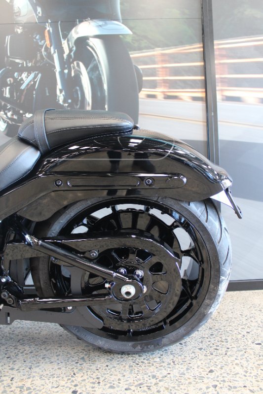 2025 Harley-davidson FLFB FAT BOY S (117) VIVID BLACK
