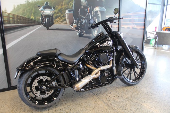 2025 Harley-davidson FLFB FAT BOY S (117) VIVID BLACK