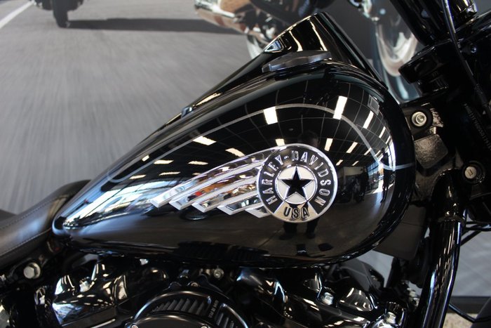 2025 Harley-davidson FLFB FAT BOY S (117) VIVID BLACK