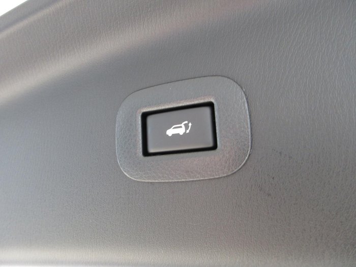 2024 Nissan Patrol Ti-L