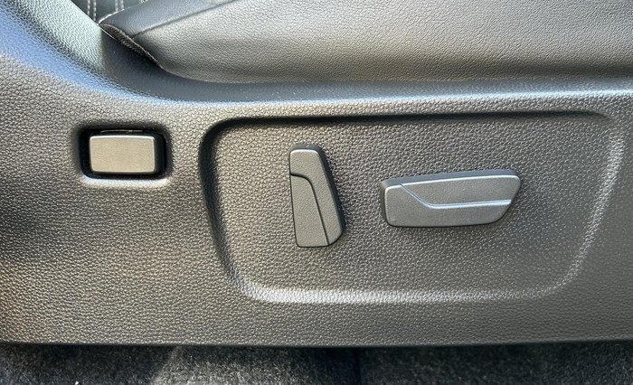 2023 Isuzu MU-X LS-T