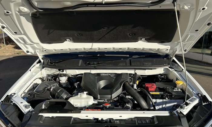 2023 Isuzu MU-X LS-T
