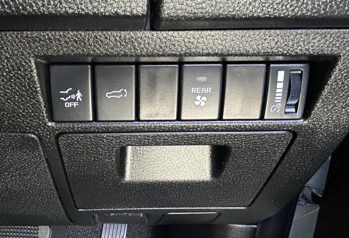 2023 Isuzu MU-X LS-T