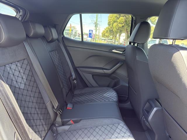 2024 Volkswagen T-CROSS R-LINE