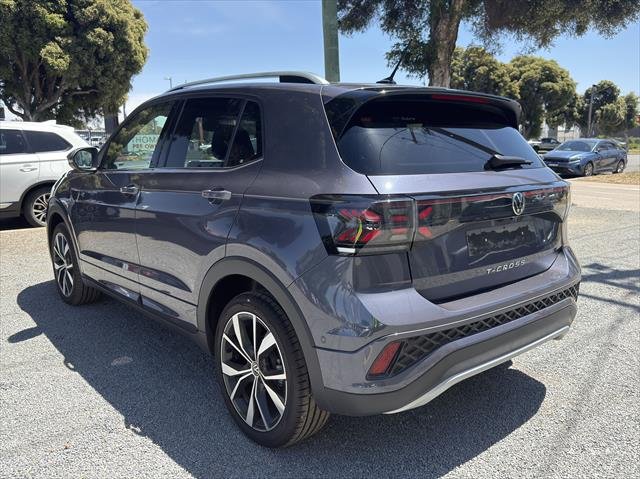 2024 Volkswagen T-CROSS R-LINE