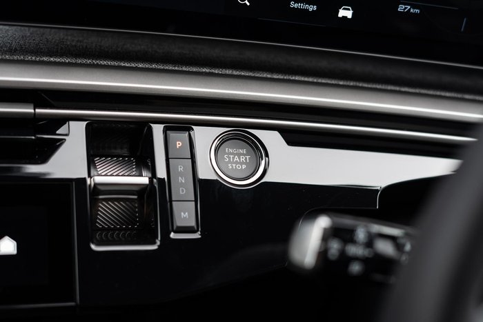 2025 Peugeot 3008 Allure Hybrid