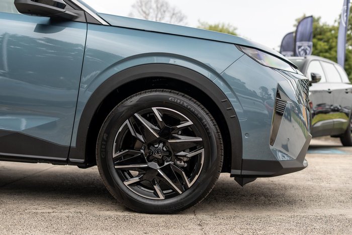 2025 Peugeot 3008 Allure Hybrid