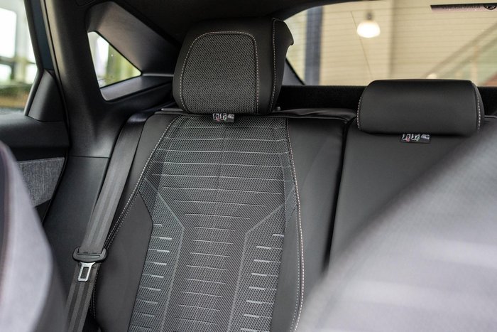 2025 Peugeot 3008 Allure Hybrid