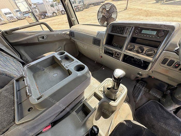 2003 Mitsubishi Fighter Fn61 Steel Tray Top