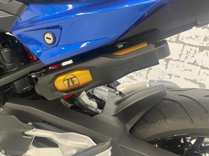 2024 BMW F 900 XR F 900 Blue
