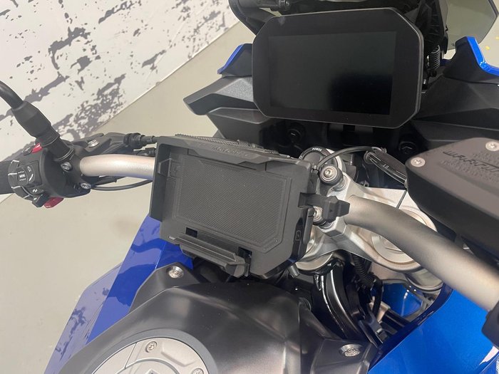 2024 BMW F 900 XR F 900 Blue