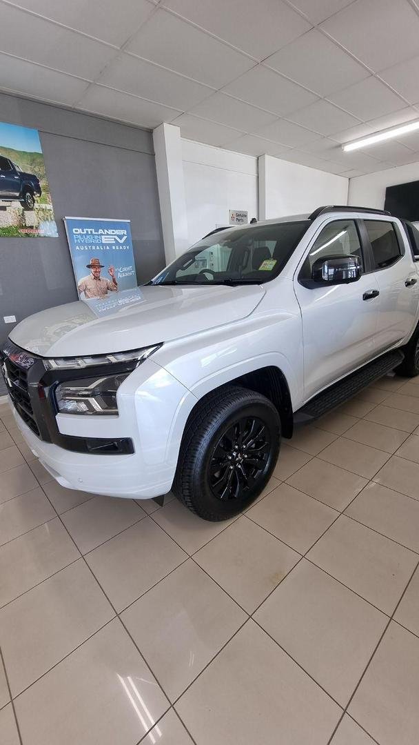 2024 Mitsubishi Triton GSR
