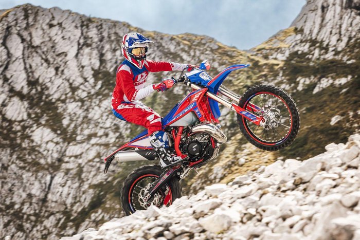 2025 Beta RR 300 Race 2T RR Red