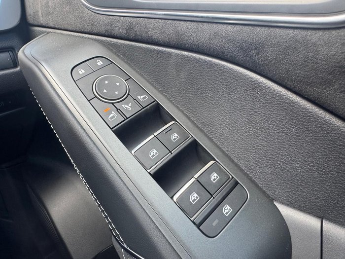 2025 Nissan QASHQAI Ti-L