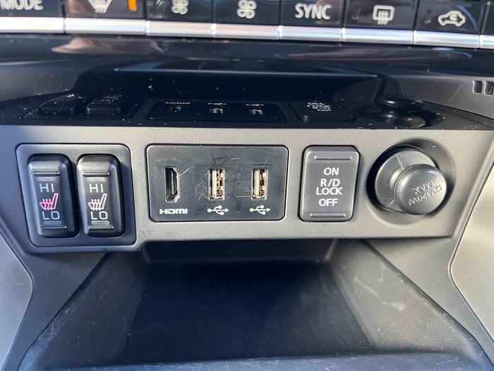 2024 Mitsubishi Pajero Sport Exceed