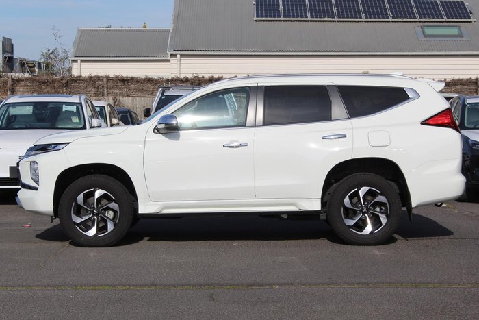 2024 Mitsubishi Pajero Sport Exceed