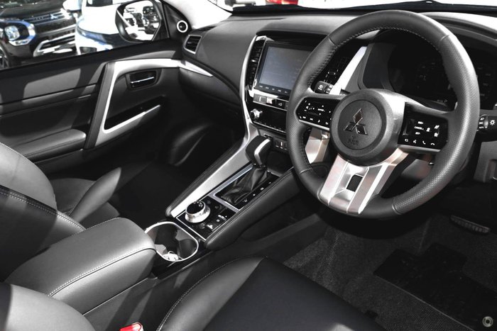 2024 Mitsubishi Pajero Sport Exceed