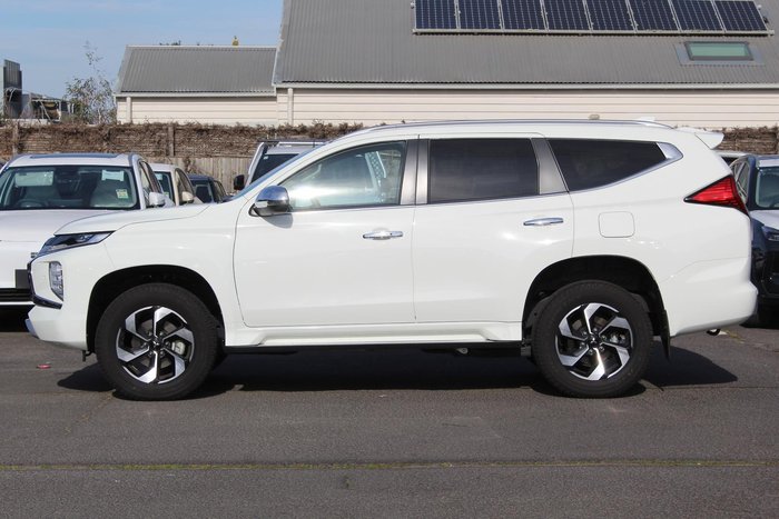 2024 Mitsubishi Pajero Sport Exceed
