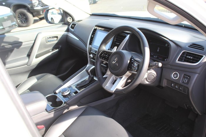 2024 Mitsubishi Pajero Sport Exceed