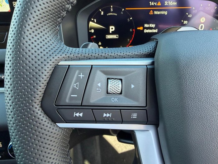 2025 Mitsubishi Outlander LS