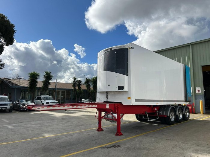 2013 FTE St3 Lead A 12 Pallet -28 Freezer Double Stacker
