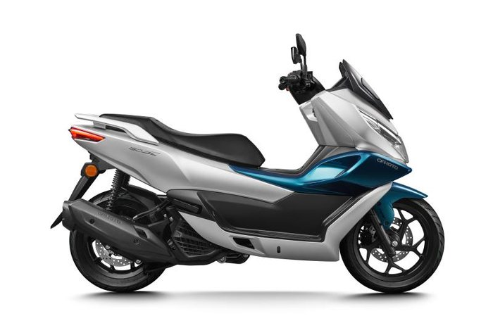 2025 CFMOTO 150 SC SPACE SILVER