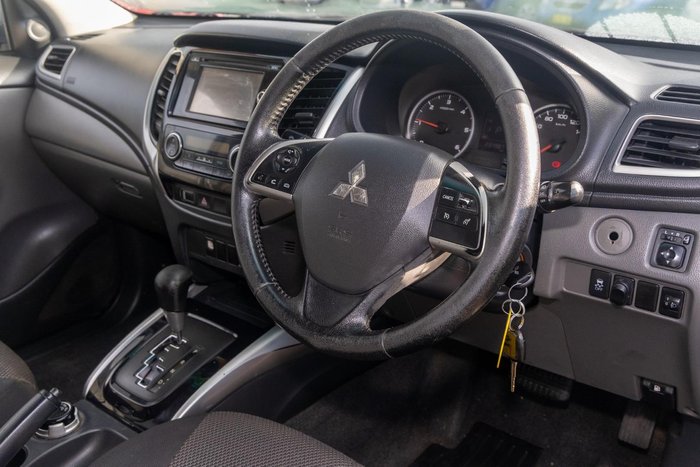 2016 Mitsubishi Triton GLS