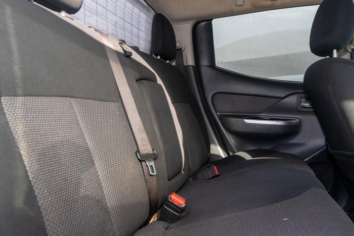 2016 Mitsubishi Triton GLS