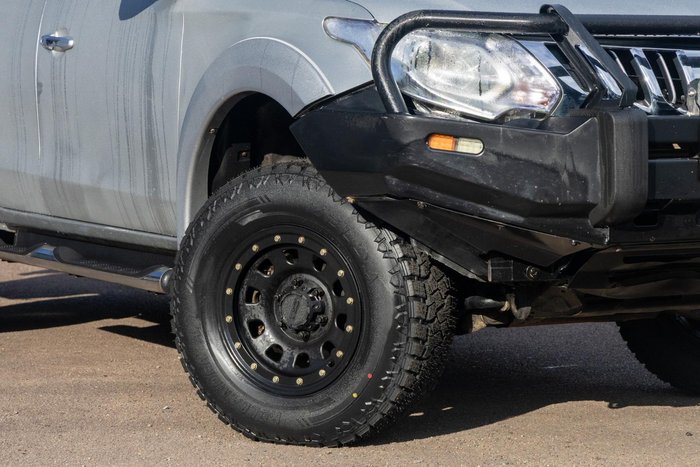 2016 Mitsubishi Triton GLS
