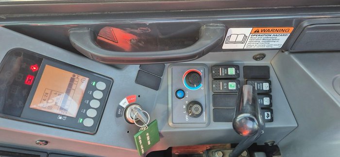 2022 Yanmar Sv100 Red