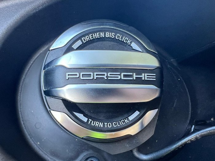 2023 Porsche 911 Targa 4 GTS