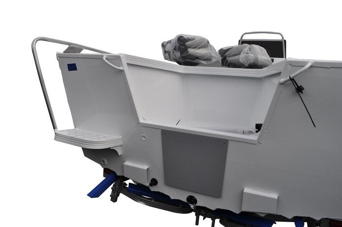 2024 Stacer 529 Outlaw Centre Console