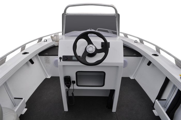 2024 Stacer 529 Outlaw Centre Console