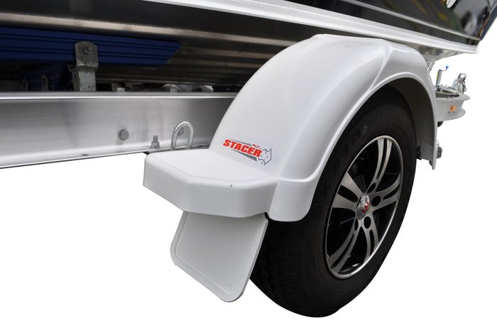 2026 Stacer 529 Outlaw Centre Console