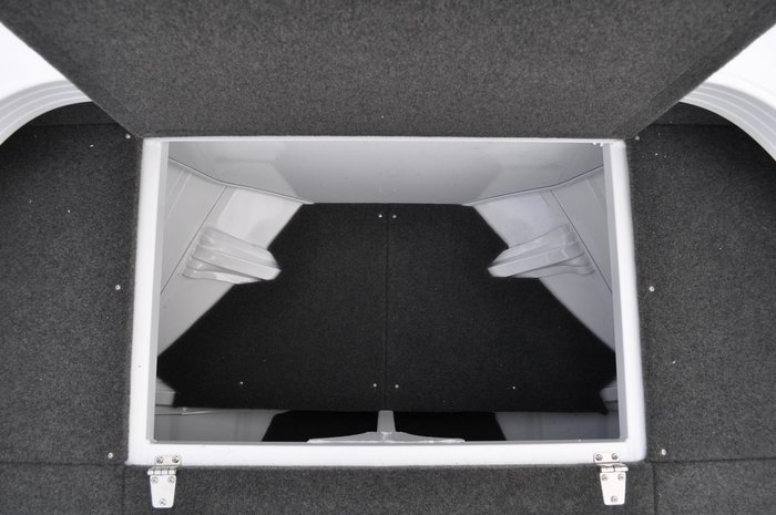 2026 Stacer 529 Outlaw Centre Console