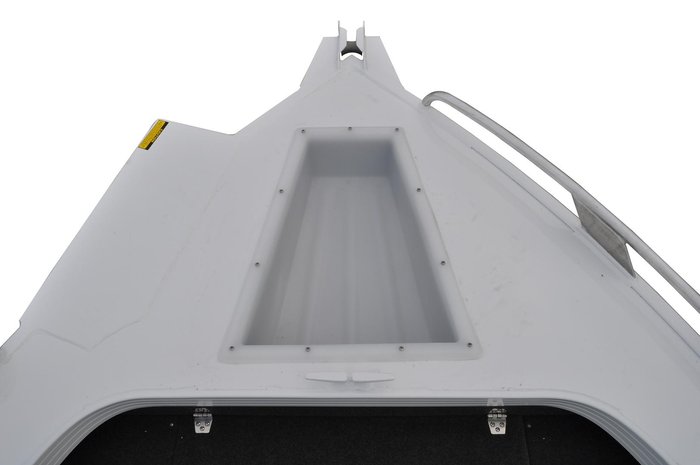 2026 Stacer 529 Outlaw Centre Console