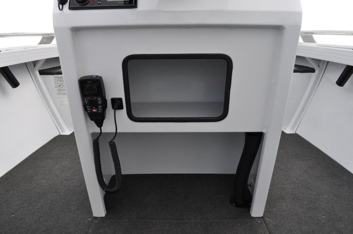 2026 Stacer 529 Outlaw Centre Console