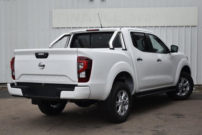 2024 Nissan Navara ST