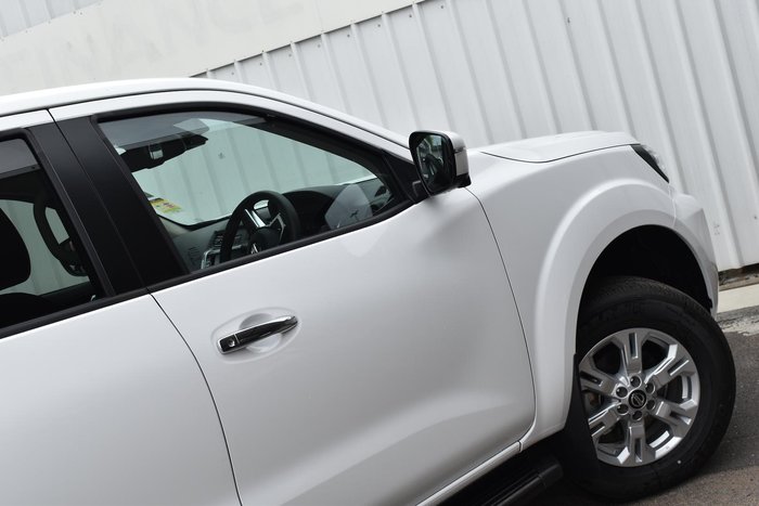 2024 Nissan Navara ST