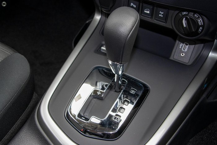 2024 Nissan Navara ST D23 MY24 4X4 Dual Range Solid White