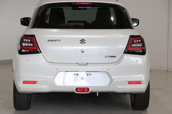2025 Suzuki Swift Hybrid Plus