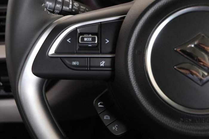 2025 Suzuki Swift Hybrid Plus