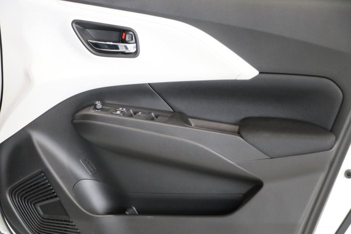 2025 Suzuki Swift Hybrid Plus