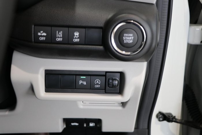 2025 Suzuki Swift Hybrid Plus
