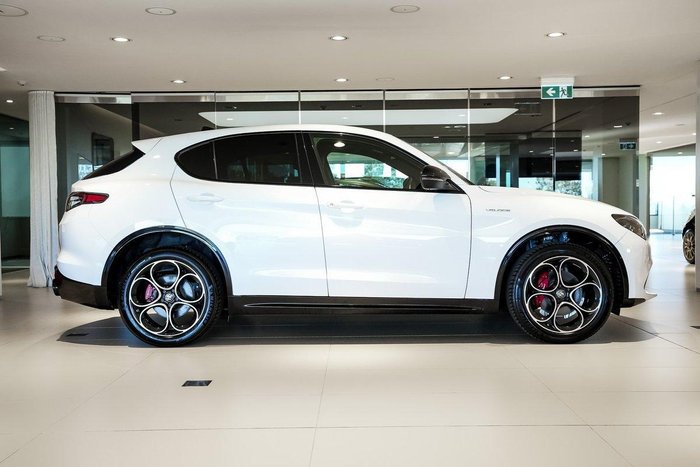 2023 Alfa Romeo Stelvio Veloce