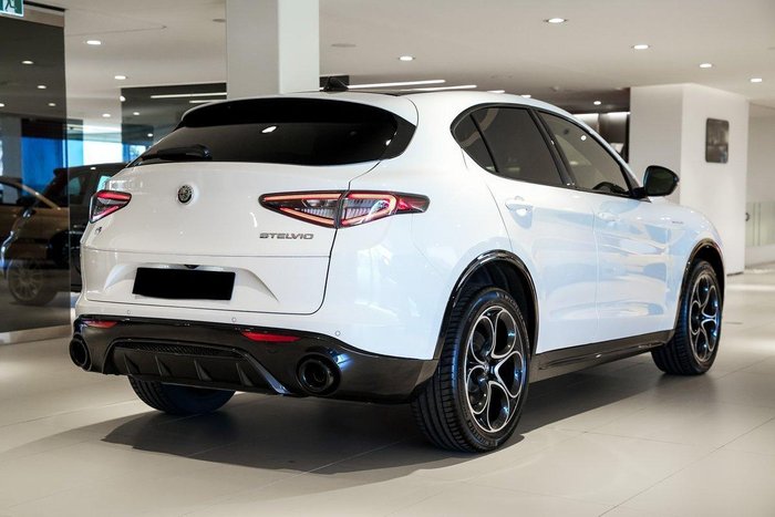 2023 Alfa Romeo Stelvio Veloce