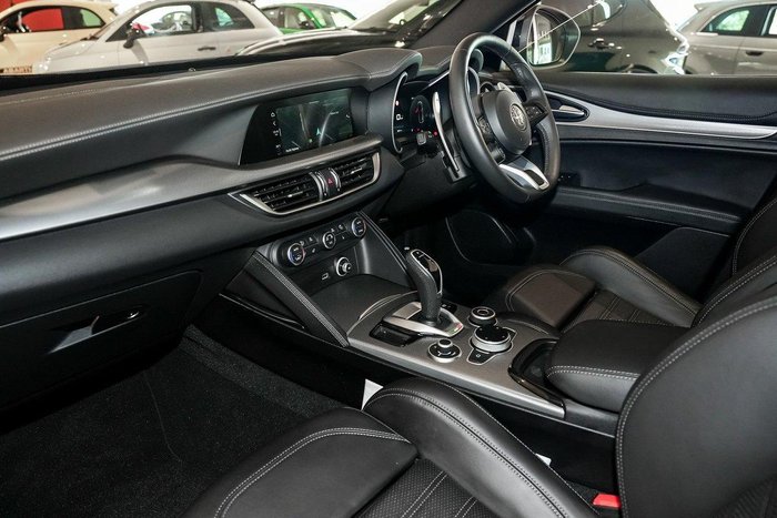 2023 Alfa Romeo Stelvio Veloce